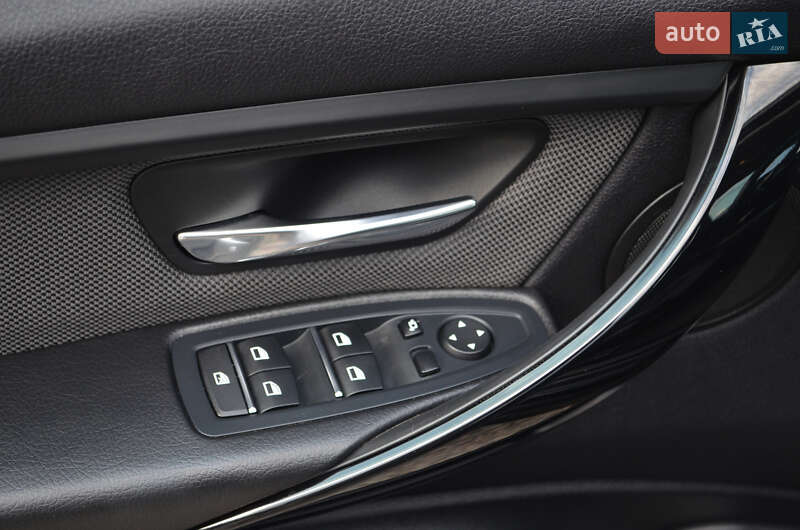 Седан BMW 3 Series 2016 в Києві