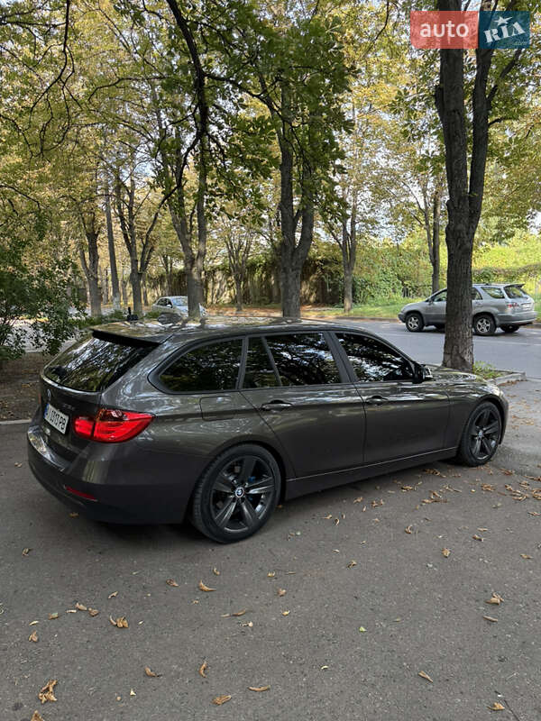 Универсал BMW 3 Series 2015 в Киеве
