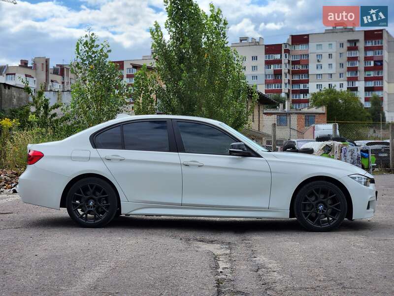Седан BMW 3 Series 2016 в Ровно фото 17 Седан BMW 3 Series 2016 в Ровно