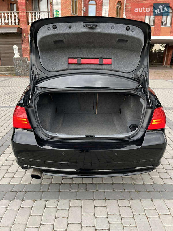 Седан BMW 3 Series 2010 в Львові фото 9 Седан BMW 3 Series 2010 в Львові