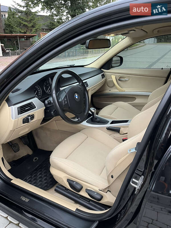 Седан BMW 3 Series 2010 в Львові фото 16 Седан BMW 3 Series 2010 в Львові