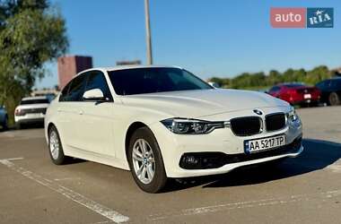 Седан BMW 3 Series 2018 в Києві