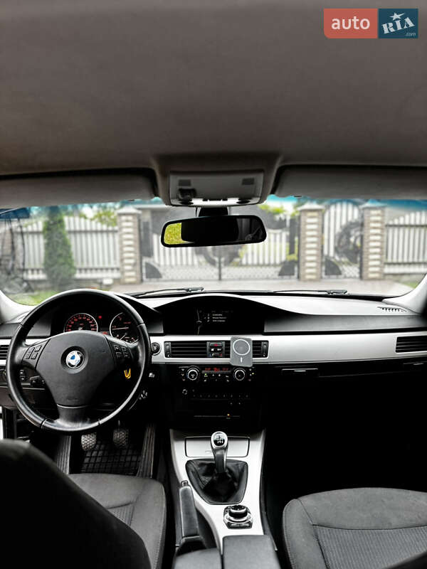 Универсал BMW 3 Series 2011 в Новоселице фото 7 Универсал BMW 3 Series 2011 в Новоселице