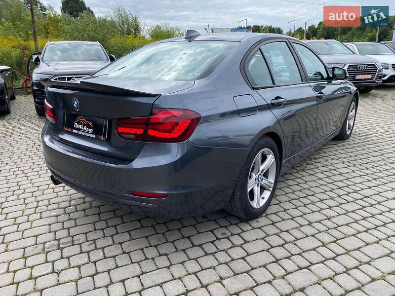 Седан BMW 3 Series 2015 в Львове