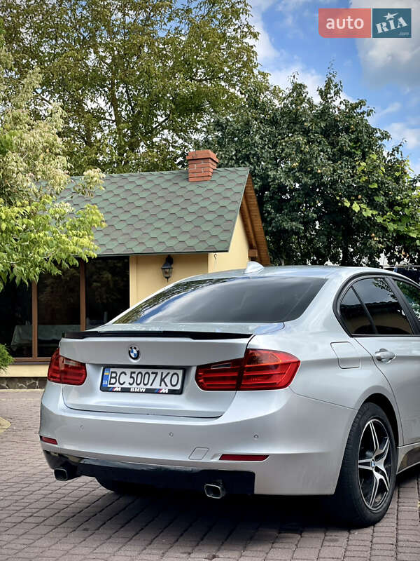 Седан BMW 3 Series 2014 в Яворове