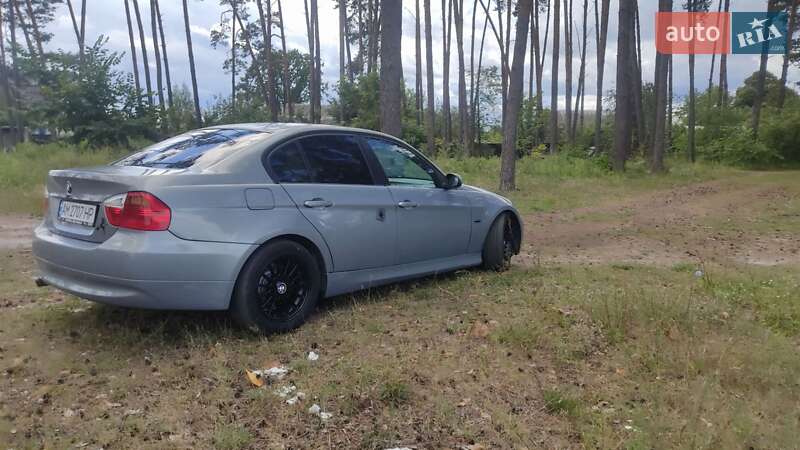 Седан BMW 3 Series 2005 в Житомире