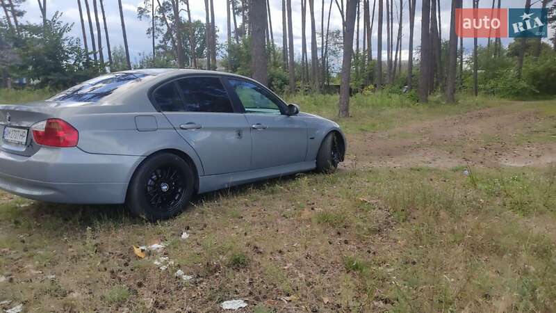 Седан BMW 3 Series 2005 в Житомире