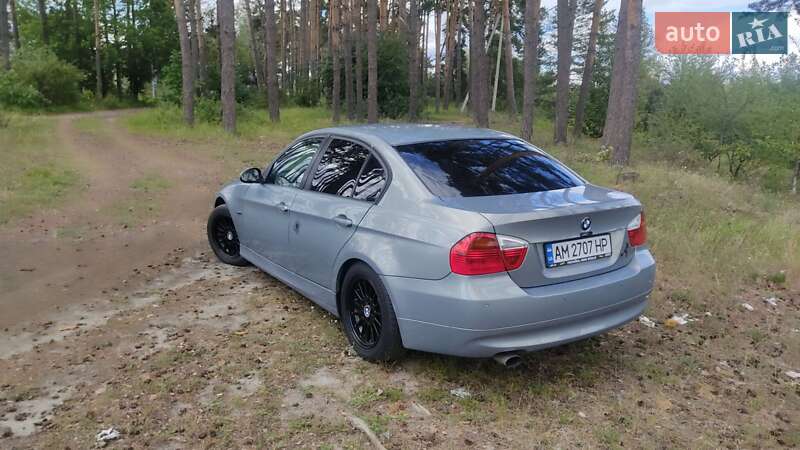 Седан BMW 3 Series 2005 в Житомире