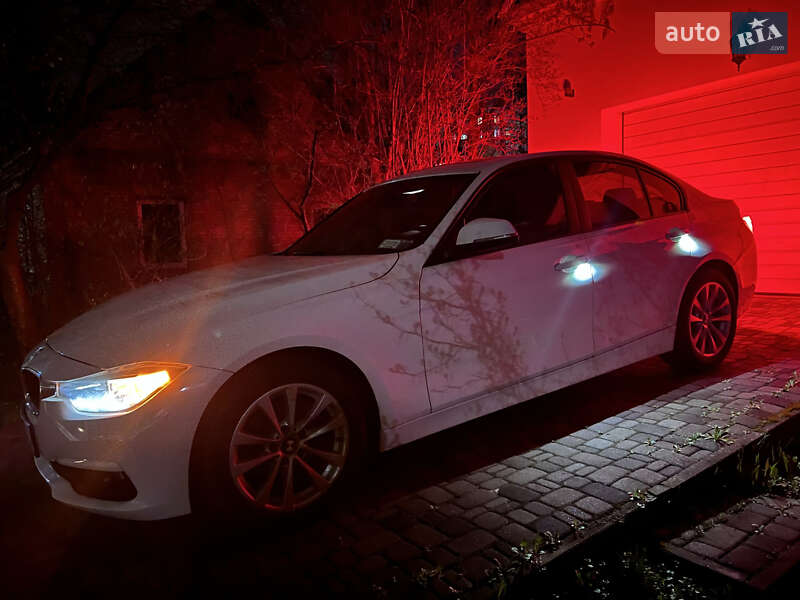 Седан BMW 3 Series 2016 в Ірпені