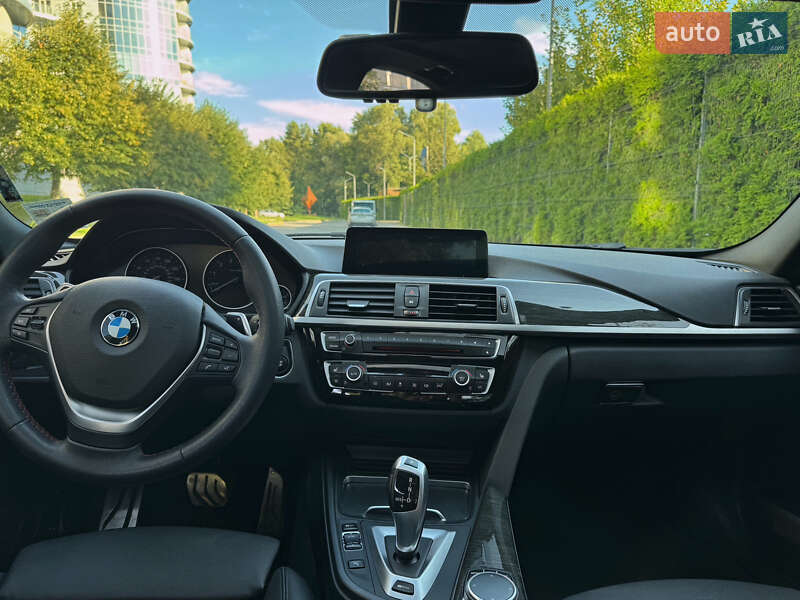 Седан BMW 3 Series 2017 в Києві