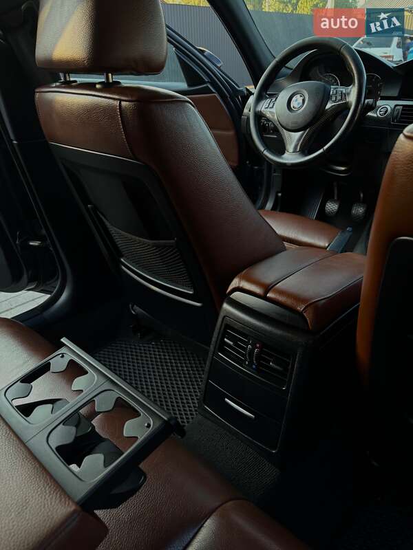 Седан BMW 3 Series 2006 в Березане