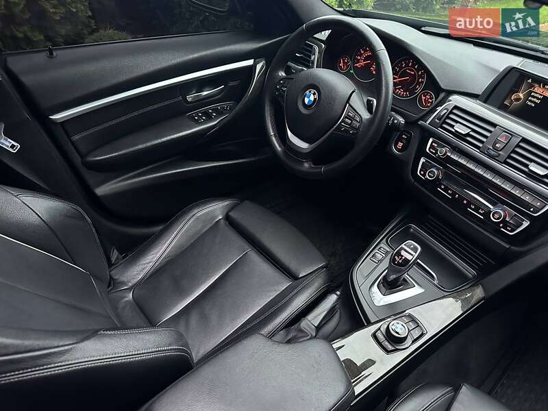 Седан BMW 3 Series 2016 в Рівному