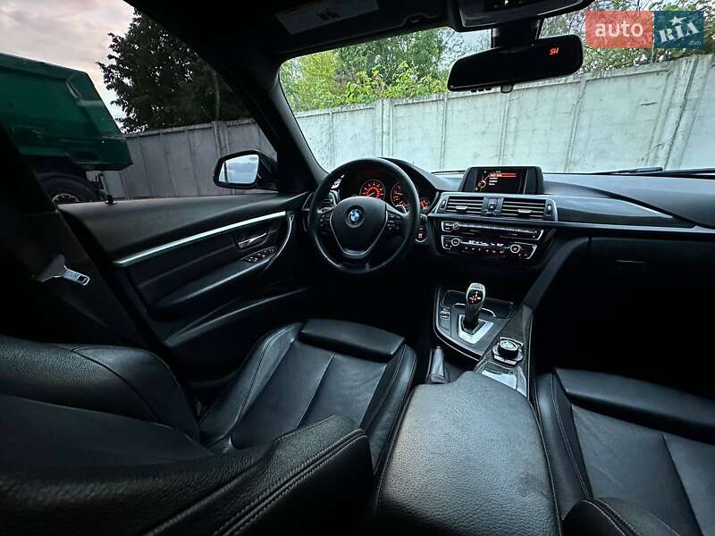 Седан BMW 3 Series 2016 в Рівному