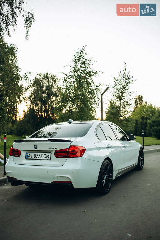 Седан BMW 3 Series 2017 в Белой Церкви