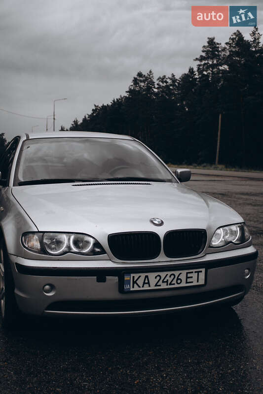 Седан BMW 3 Series 2002 в Ахтырке