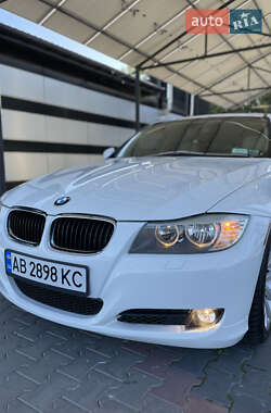 Седан BMW 3 Series 2011 в Виннице