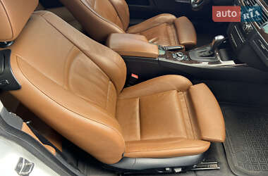 Купе BMW 3 Series 2010 в 