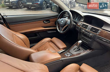 Купе BMW 3 Series 2010 в 