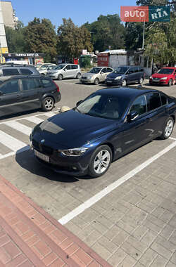 Седан BMW 3 Series 2016 в Києві