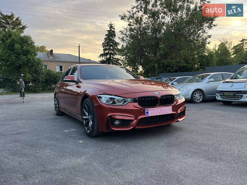 Седан BMW 3 Series 2018 в Киеве