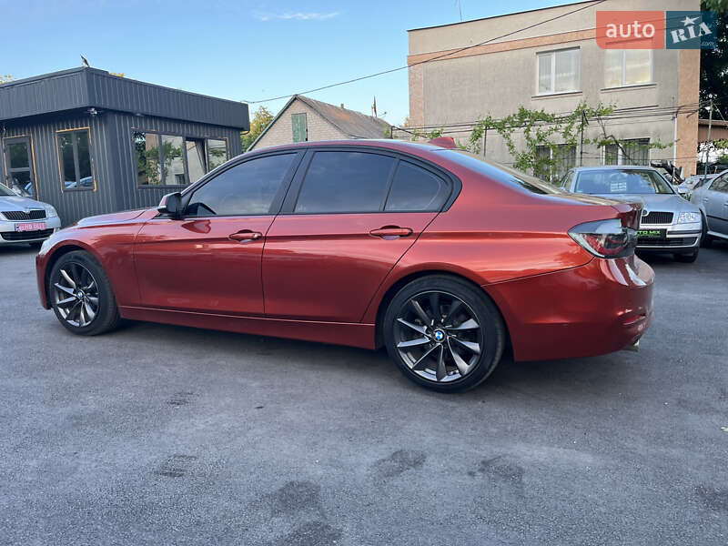 Седан BMW 3 Series 2018 в Киеве