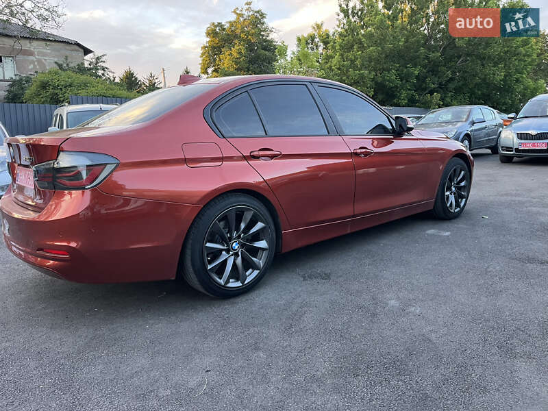 Седан BMW 3 Series 2018 в Киеве