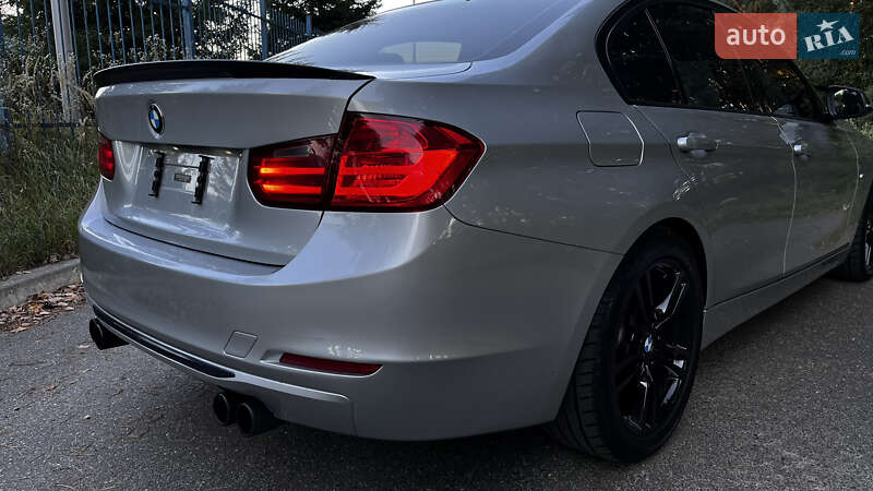 Седан BMW 3 Series 2013 в Гостомеле