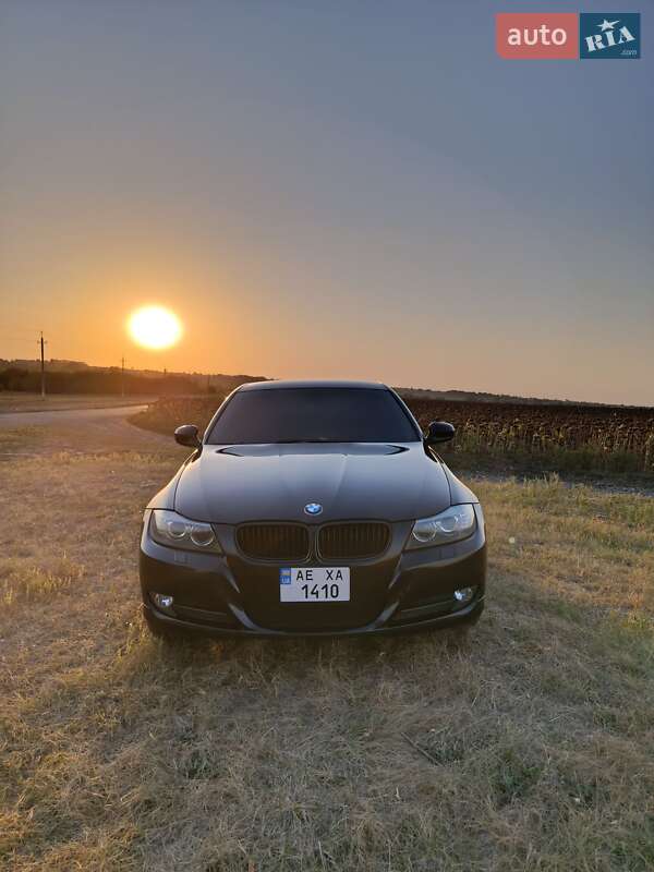 Седан BMW 3 Series 2009 в Днепре фото Седан BMW 3 Series 2009 в Днепре