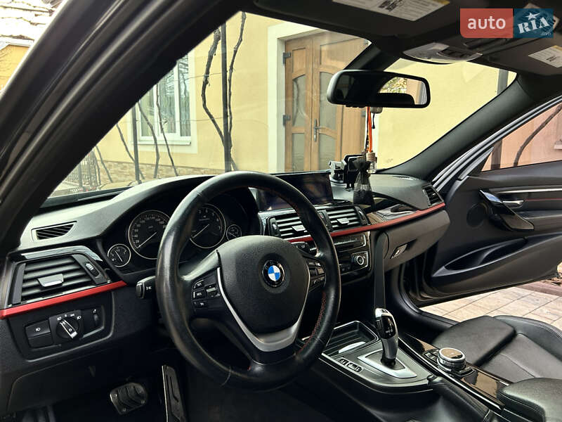 Седан BMW 3 Series 2013 в Ужгороде