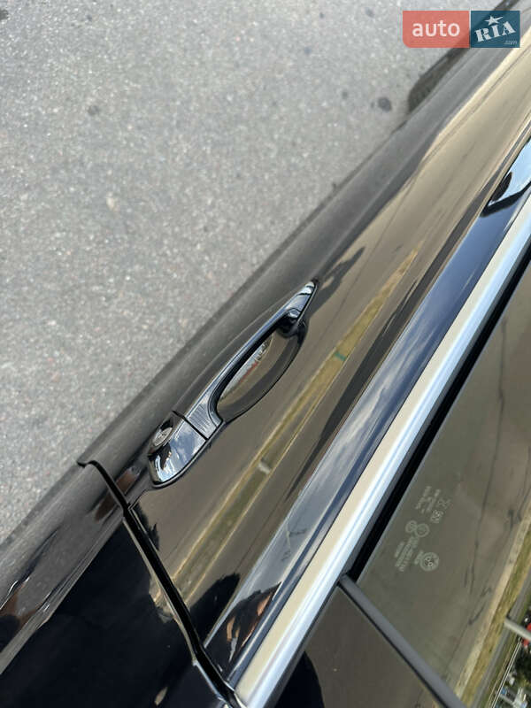 Седан BMW 3 Series 2017 в Києві