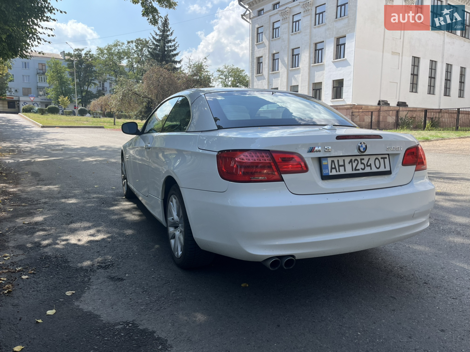 2010 BMW 3er - мініатюра 9