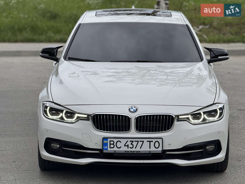 Седан BMW 3 Series 2016 в Львове