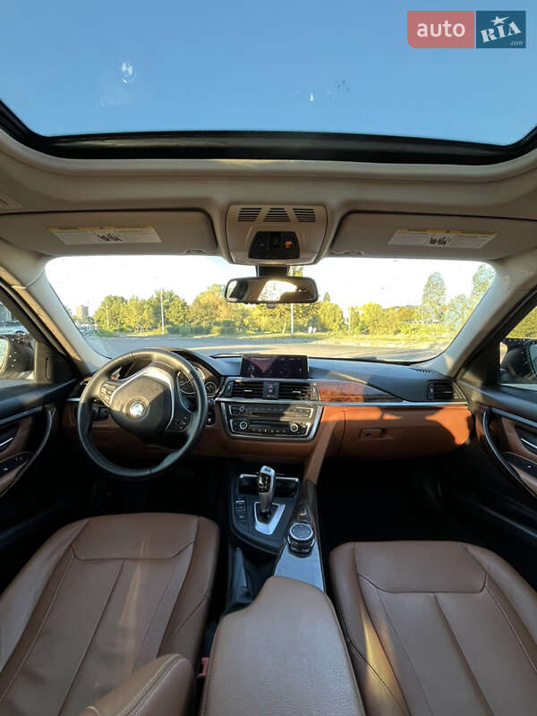 Седан BMW 3 Series 2015 в Киеве