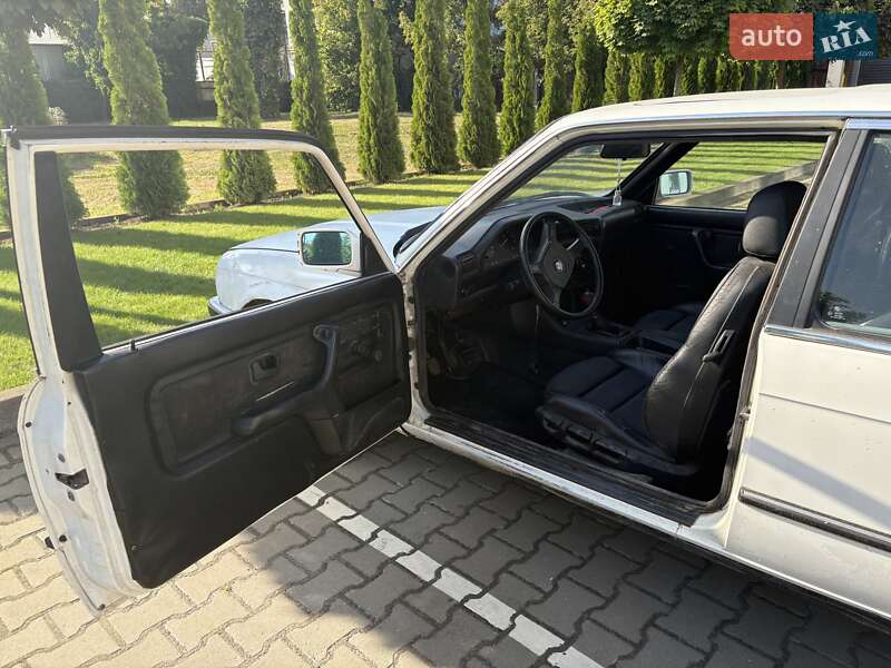 Купе BMW 3 Series 1985 в Луцьку