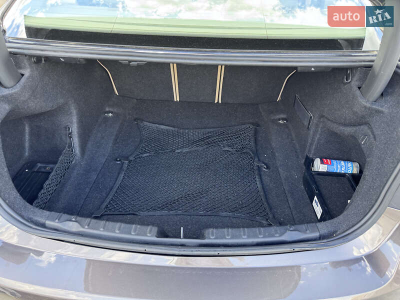 Седан BMW 3 Series 2014 в Киеве