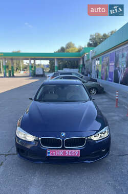 Седан BMW 3 Series 2018 в Харкові