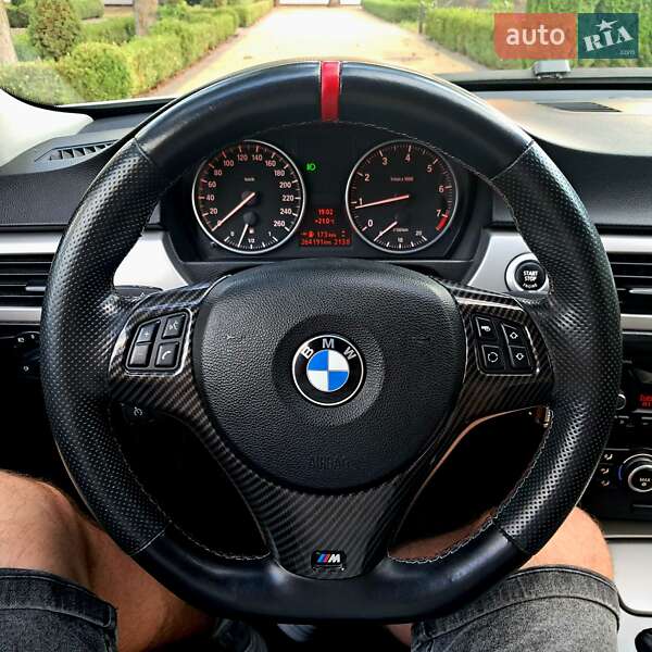 Седан BMW 3 Series 2007 в Львові