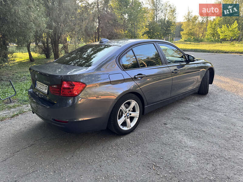 Седан BMW 3 Series 2013 в Харькове