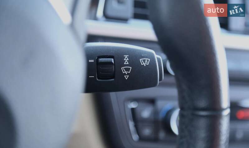 Седан BMW 3 Series 2014 в Киеве