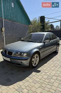 Седан BMW 3 Series 2004 в Черновцах