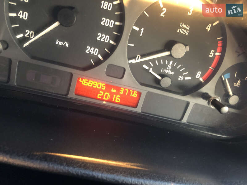 Седан BMW 3 Series 2000 в Ирпене