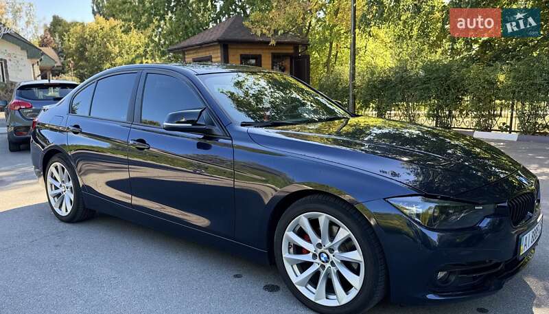 Седан BMW 3 Series 2017 в Киеве