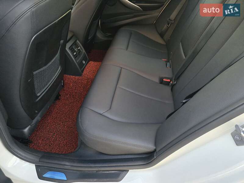 Седан BMW 3 Series 2015 в Одессе фото 18 Седан BMW 3 Series 2015 в Одессе