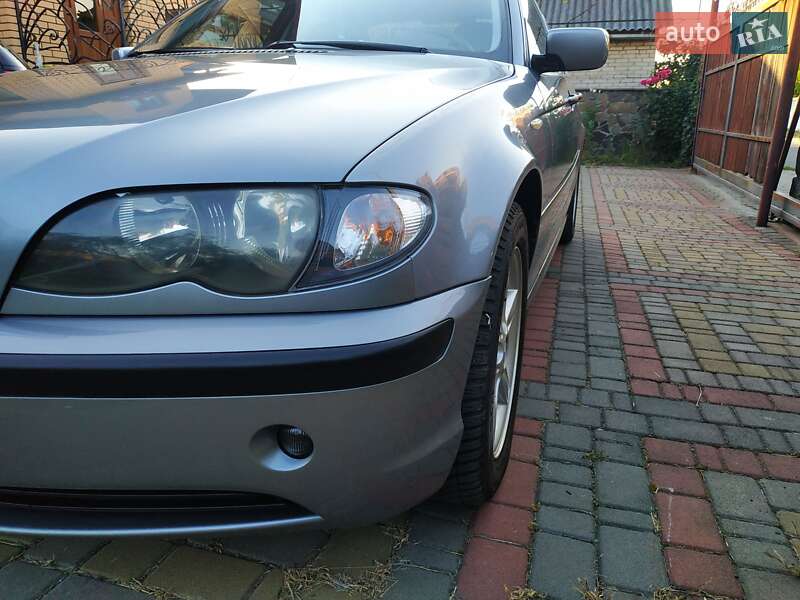 Седан BMW 3 Series 2004 в Луцке