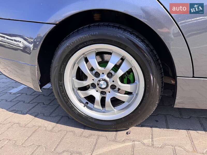 Седан BMW 3 Series 2008 в Ужгороді