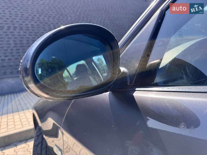 Седан BMW 3 Series 2008 в Ужгороді