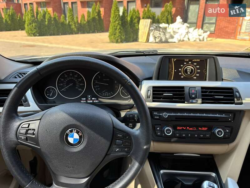 Седан BMW 3 Series 2014 в Киеве