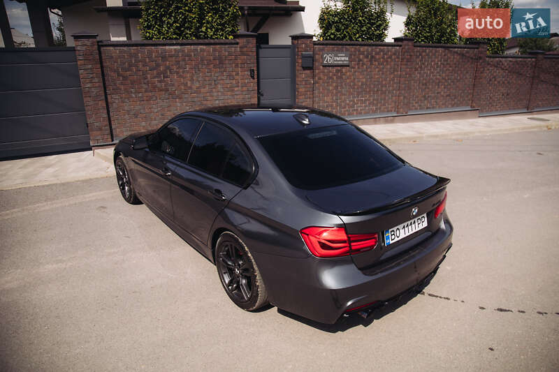 Седан BMW 3 Series 2017 в Виннице