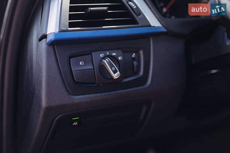 Седан BMW 3 Series 2017 в Виннице