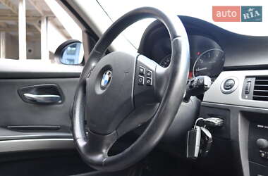 Седан BMW 3 Series 2005 в 